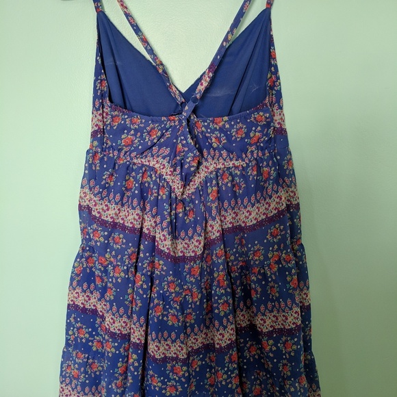 Dress - Picture 4 of 5